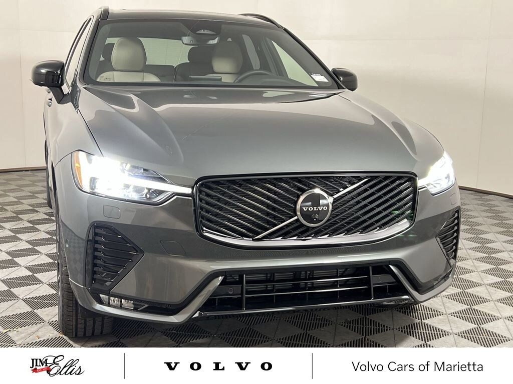 New 2026 Volvo XC60 B5 Plus SUV