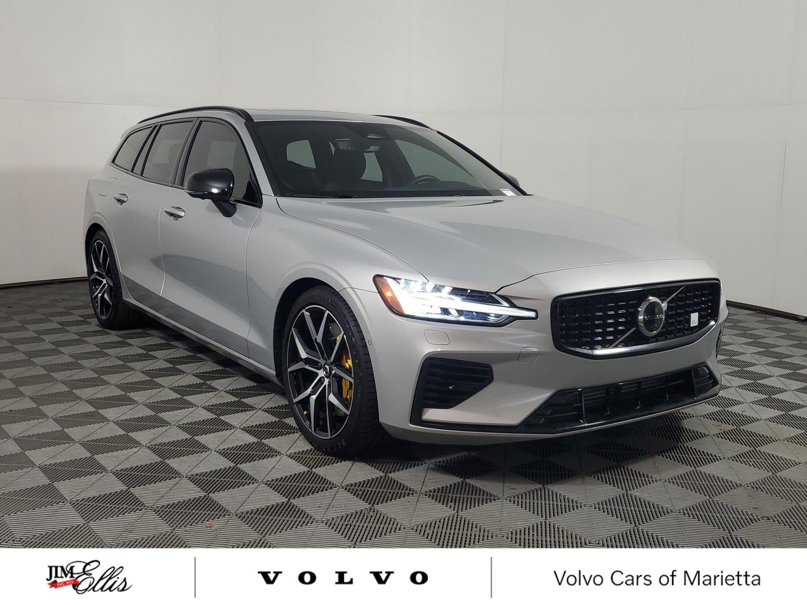  2024 Volvo V60 Hybrid Plug-in Recharge T8 Polestar Engineered eAWD   