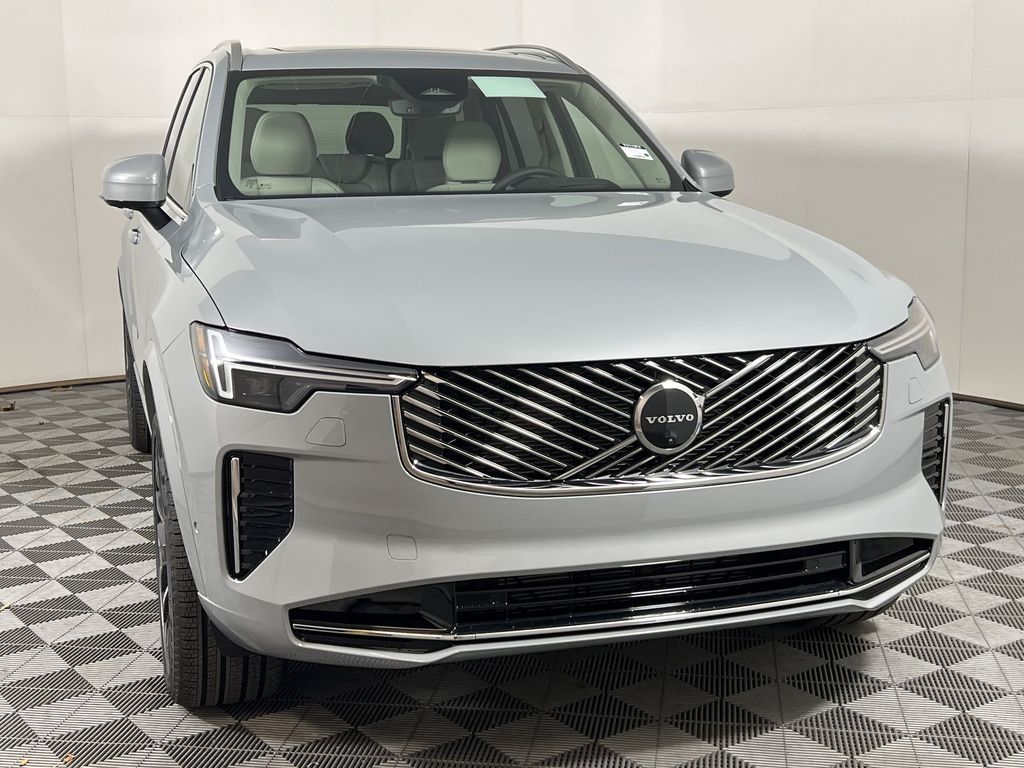 2026 Volvo XC90 photo 3