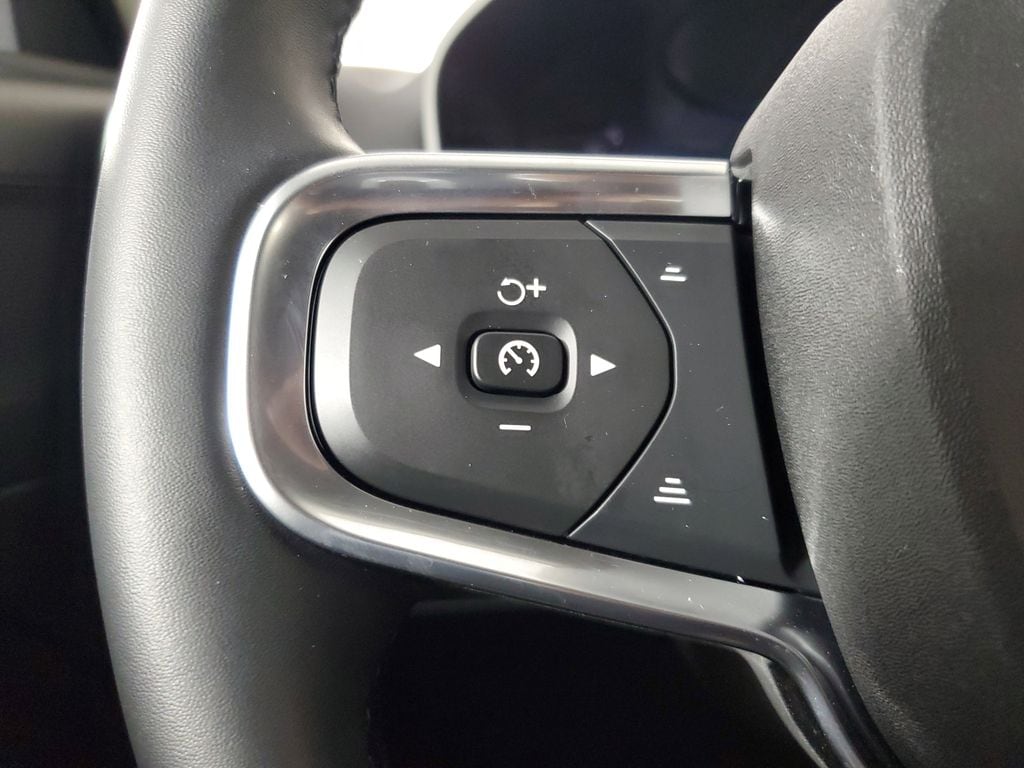 2026 Volvo XC40 Core - Photo 27