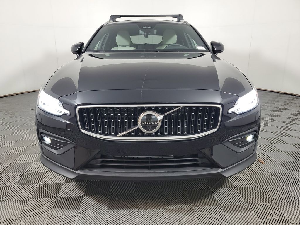 New 2026 Volvo V60 Cross Country B5 Ultra Wagon