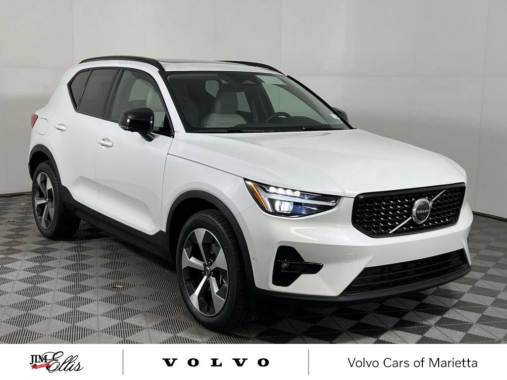 2026 Volvo XC40