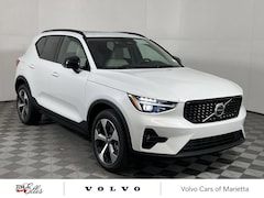 2026 Volvo XC40 B5 Plus SUV