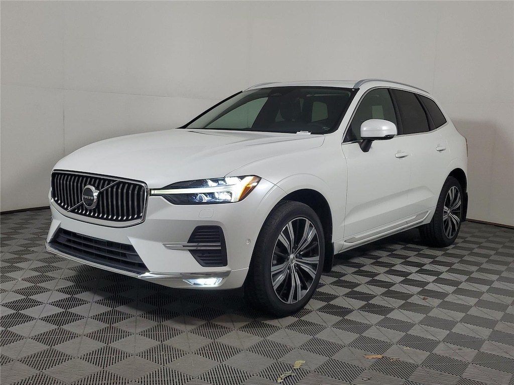 Certified 2023 Volvo XC60 B5 FWD Plus Bright SUV