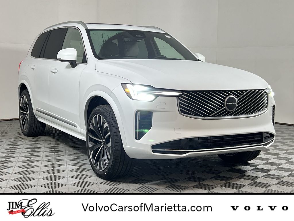 2026 Volvo XC90 Core's photo
