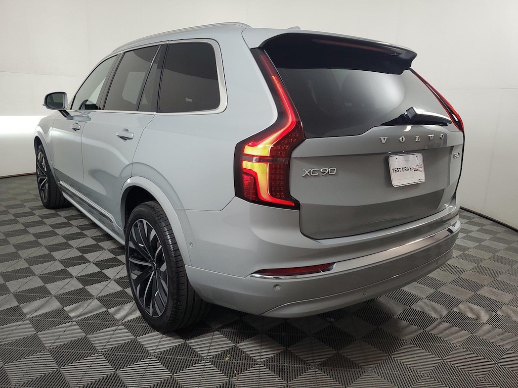 Certified 2026 Volvo XC90 B6 Plus 7-Seater SUV