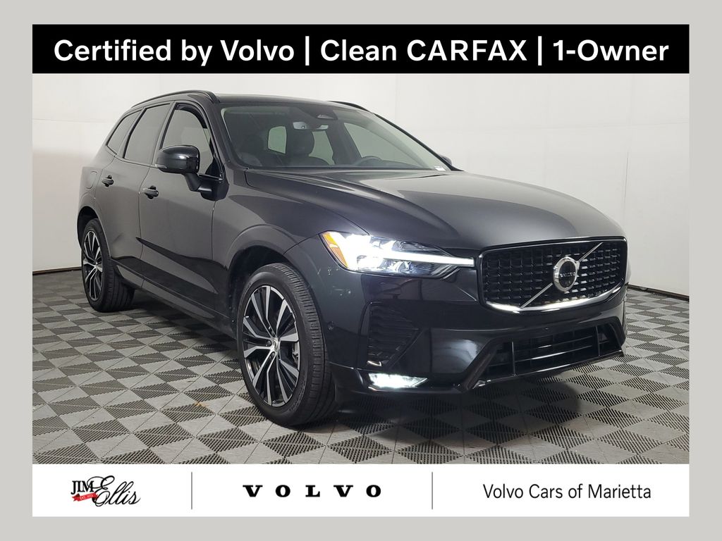 2024 Volvo XC60 B5 Plus Dark Theme AWD's photo