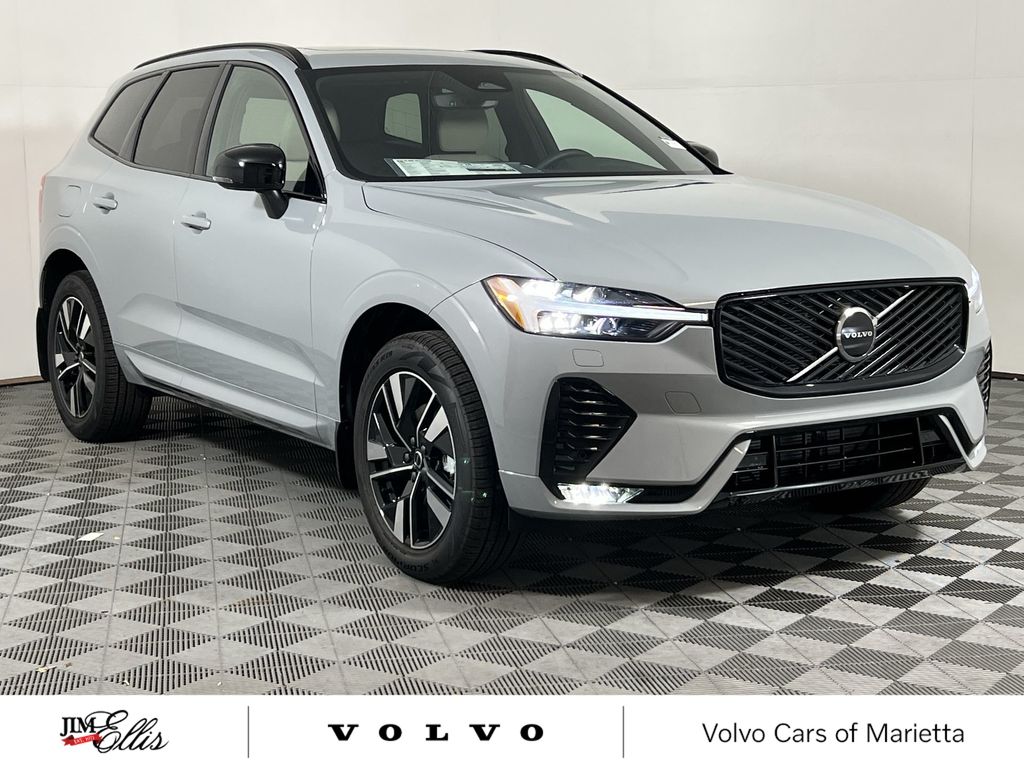 2026 Volvo XC60 Core's photo