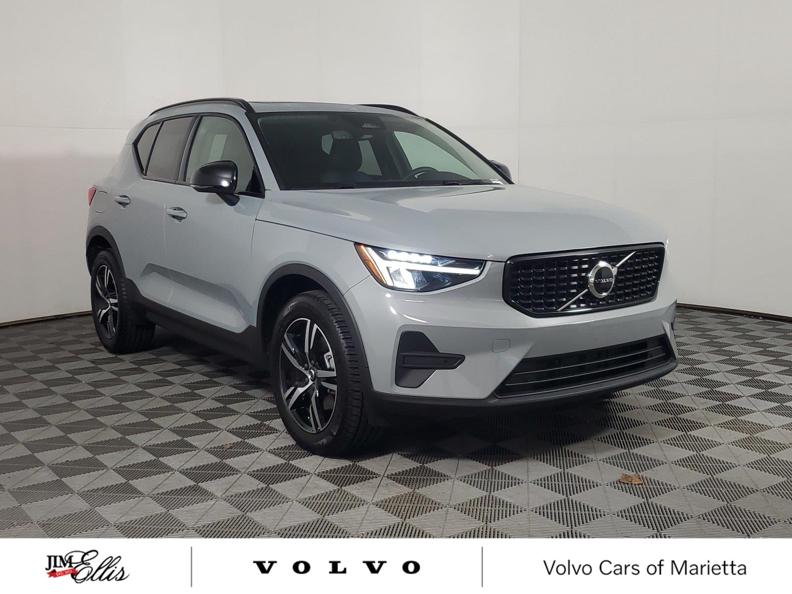 2026 Volvo XC40