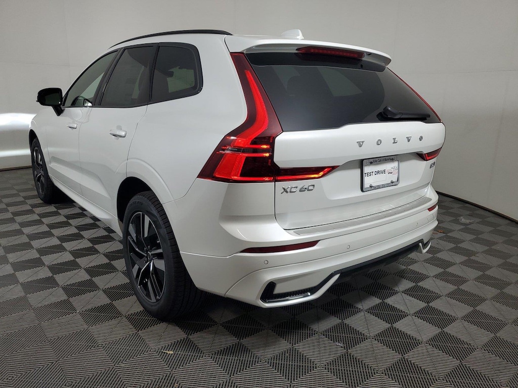 New 2027 Volvo XC60 B5 Core SUV