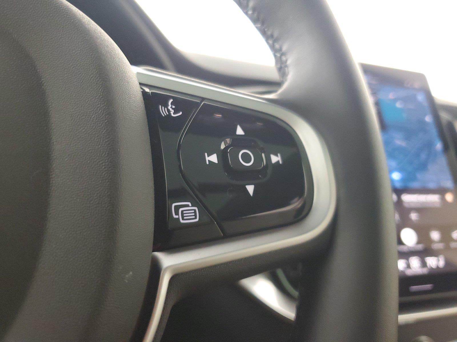 2026 Volvo XC90 Plus - Photo 26
