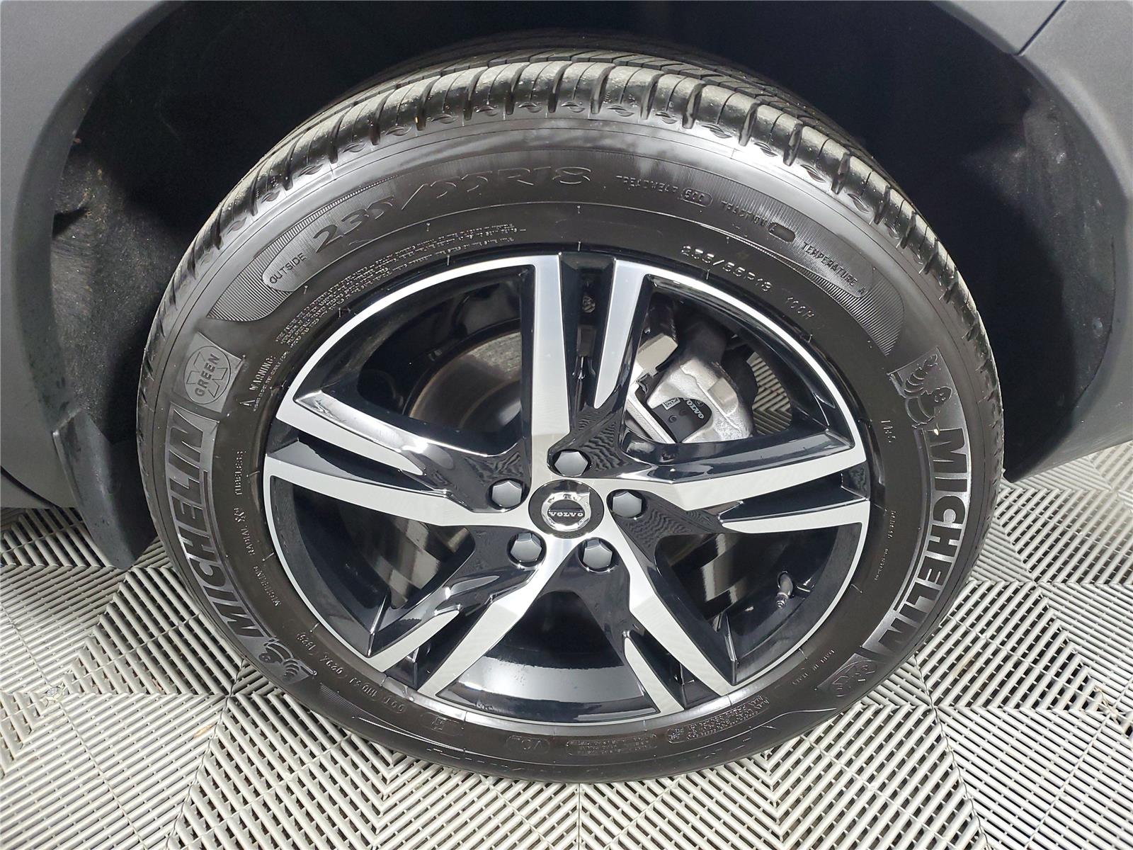 2026 Volvo XC40 Core - Photo 11