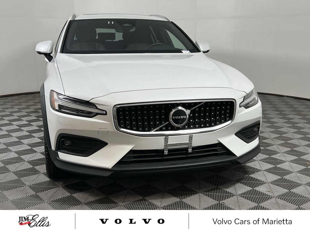 Certified 2025 Volvo V60 Cross Country B5 Plus Wagon