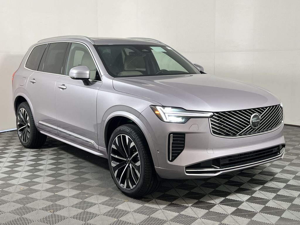2026 Volvo XC90 Plus photo 2