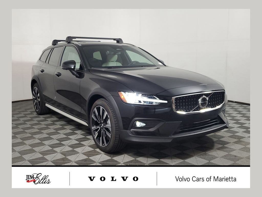 2026 Volvo V60 Cross Country