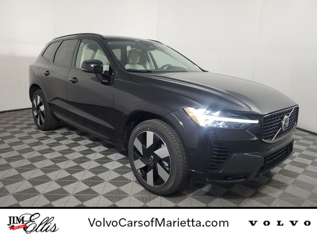 2025 Volvo XC60 plug-in hybrid T8 Plus