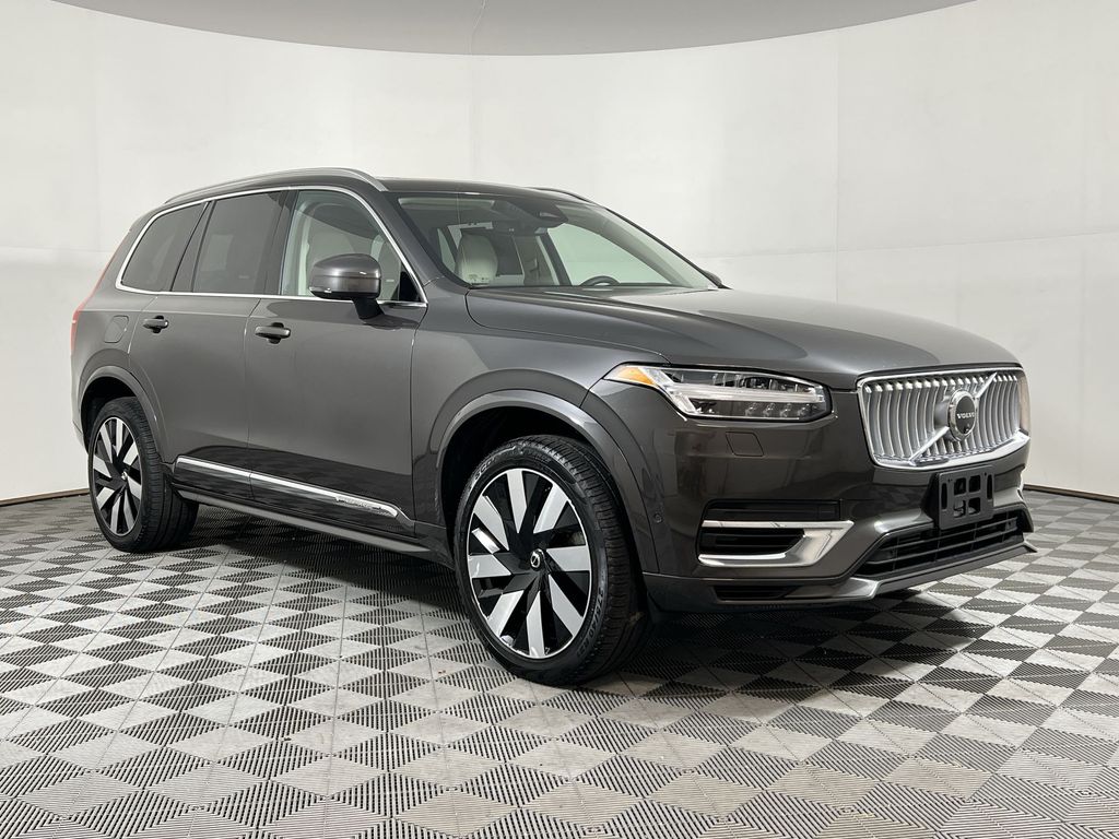 2024 Volvo XC90 Recharge T8 Ultimate photo 2