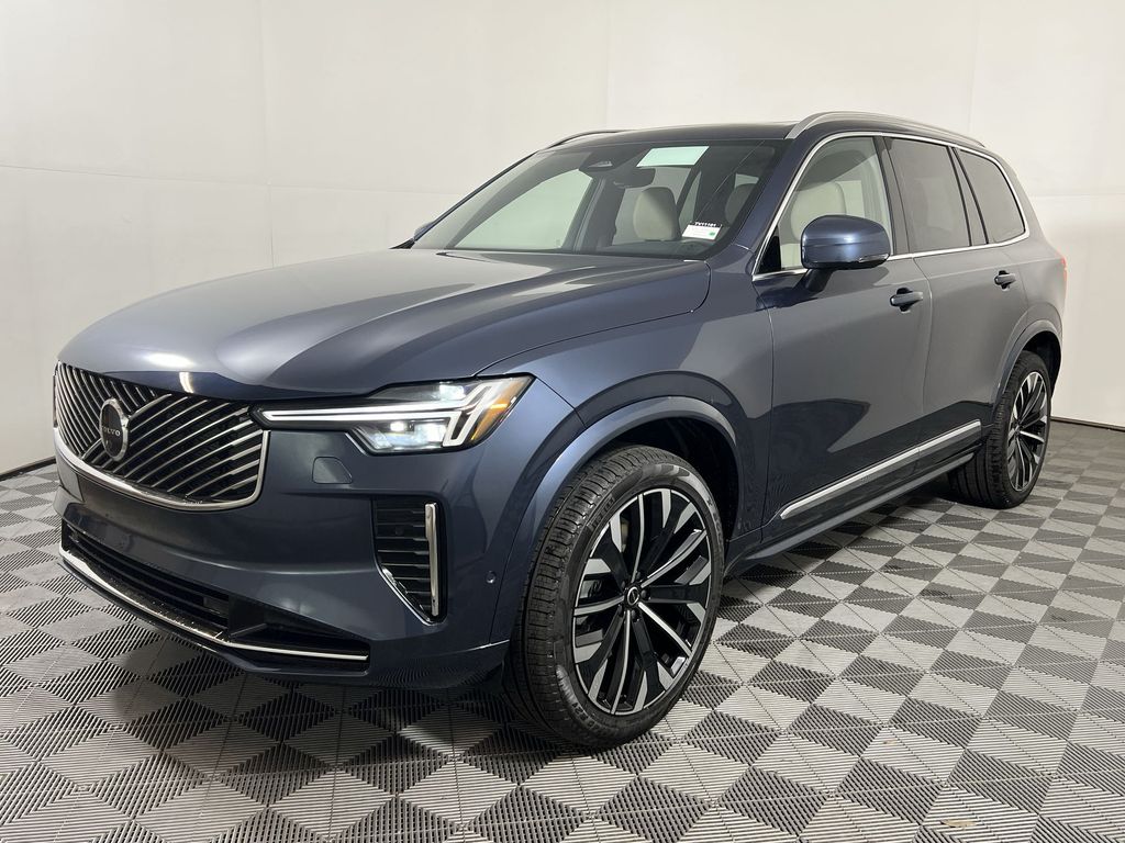 2026 Volvo XC90 Plus photo 4