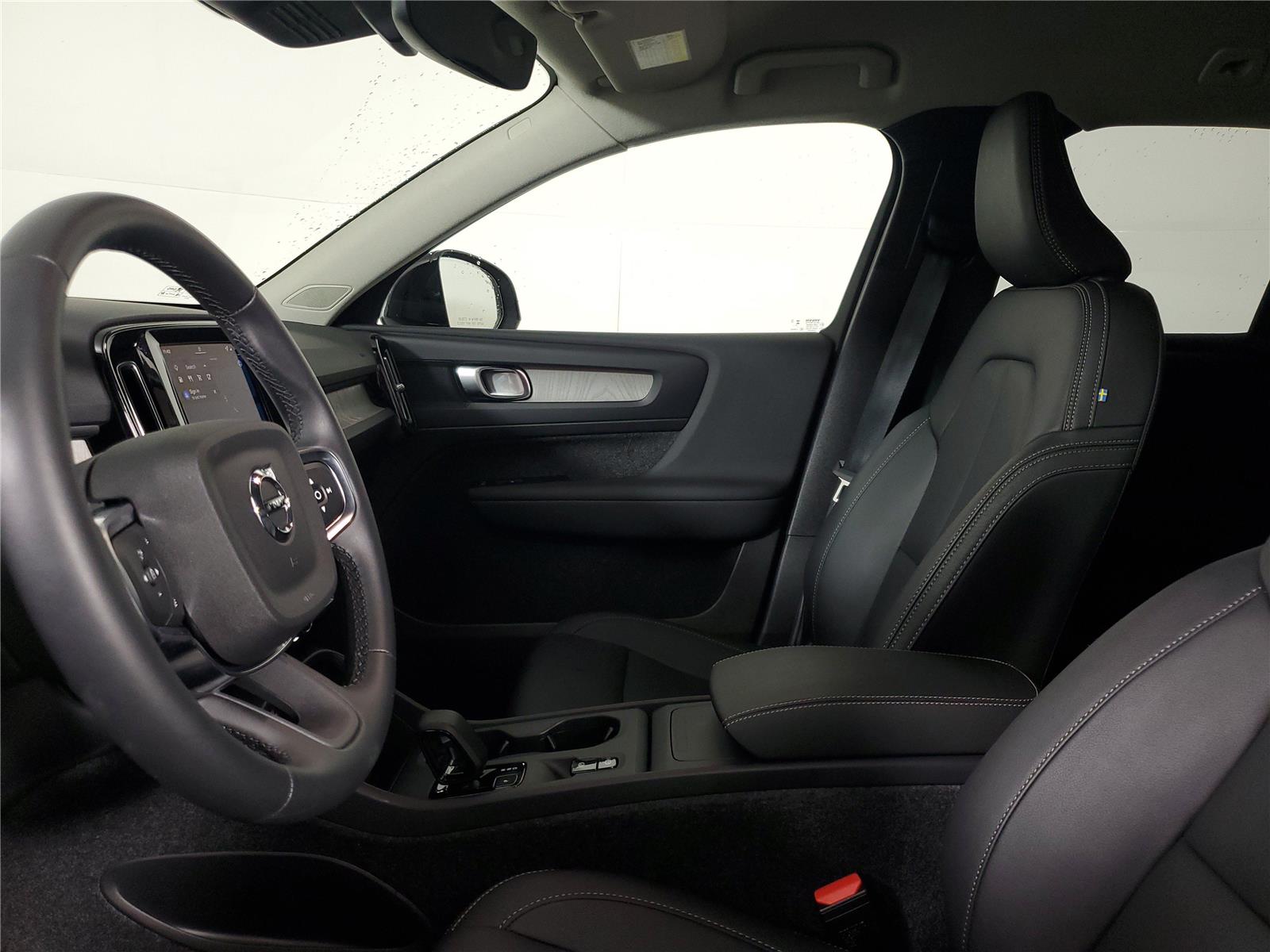 2026 Volvo XC40 Core - Photo 22