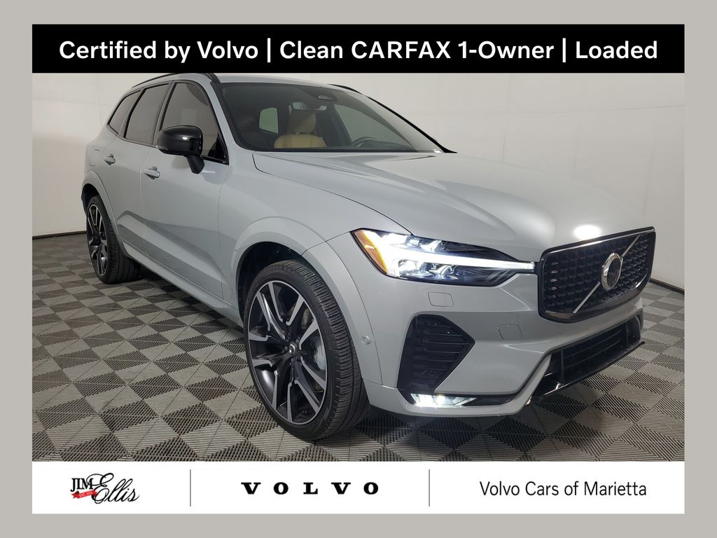 2024 Volvo XC60 B5 Ultimate Dark Theme AWD's photo