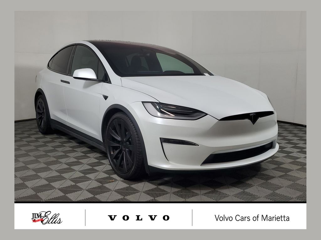 2023 Tesla Model X Long Range's photo