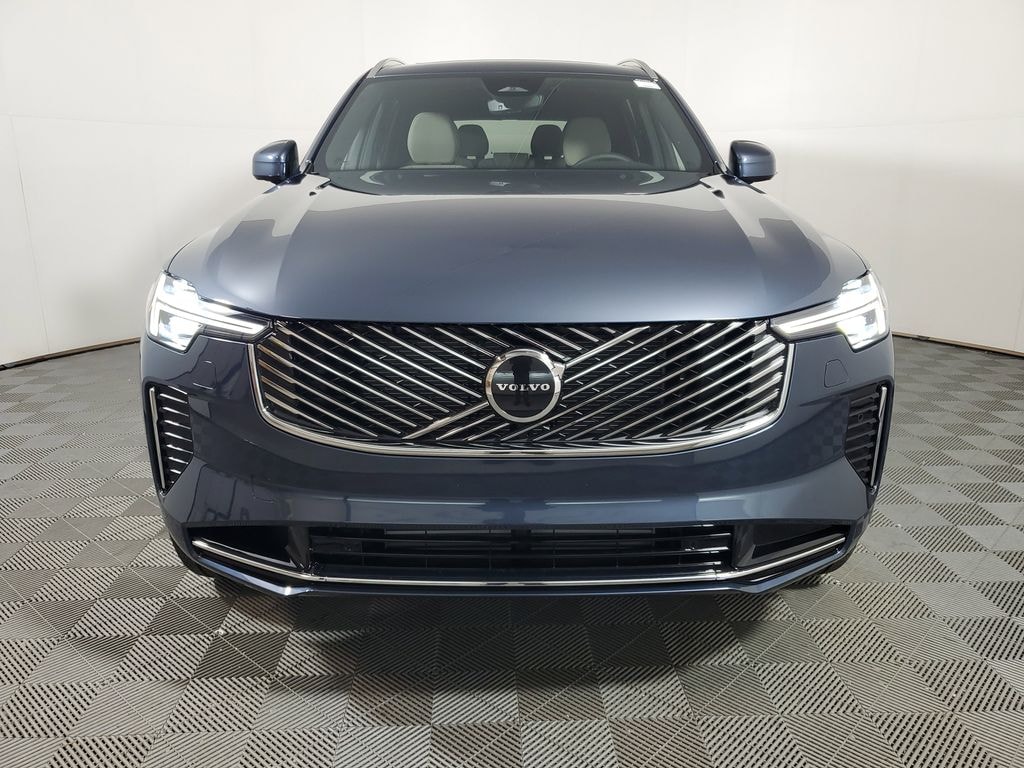 New 2026 Volvo XC90 plug-in hybrid T8 Core SUV