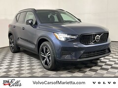 2026 Volvo XC40 B5 Core SUV