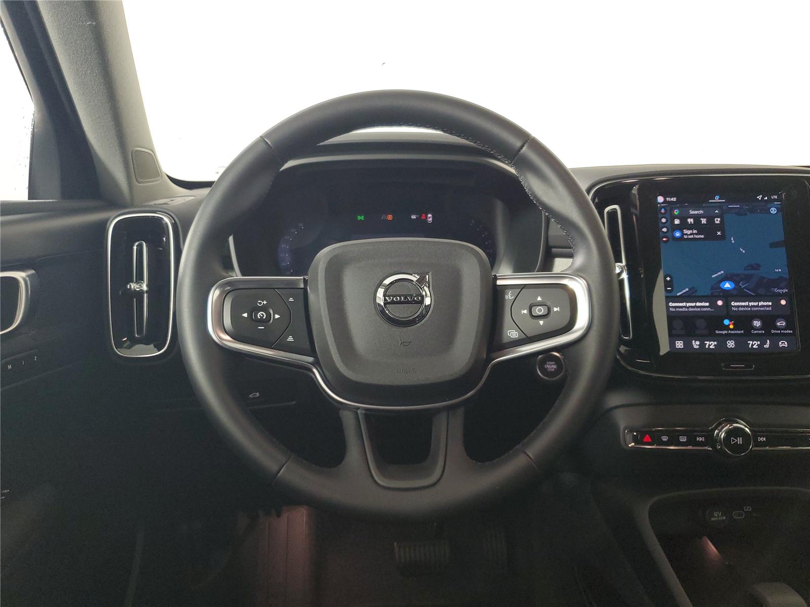 2026 Volvo XC40 Core - Photo 16