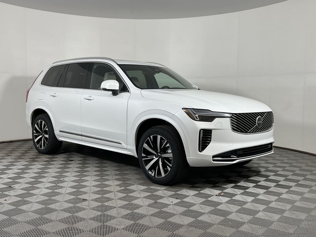 2026 Volvo XC90 B5 Core photo 2