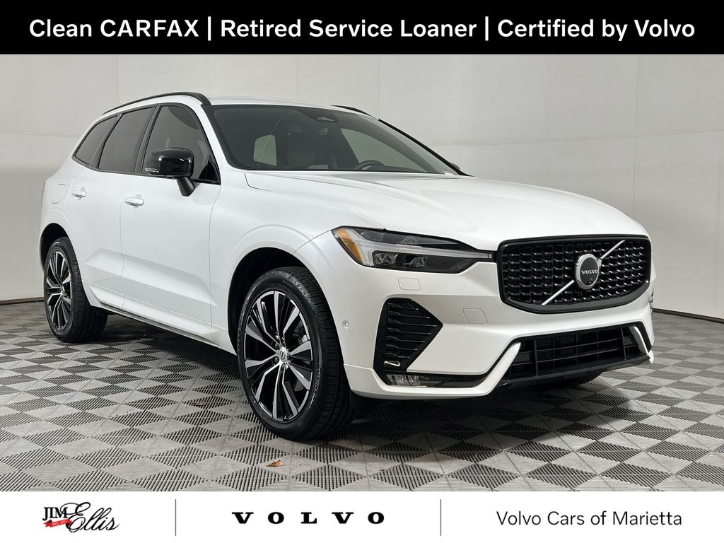 2025 Volvo XC60 Plus's photo