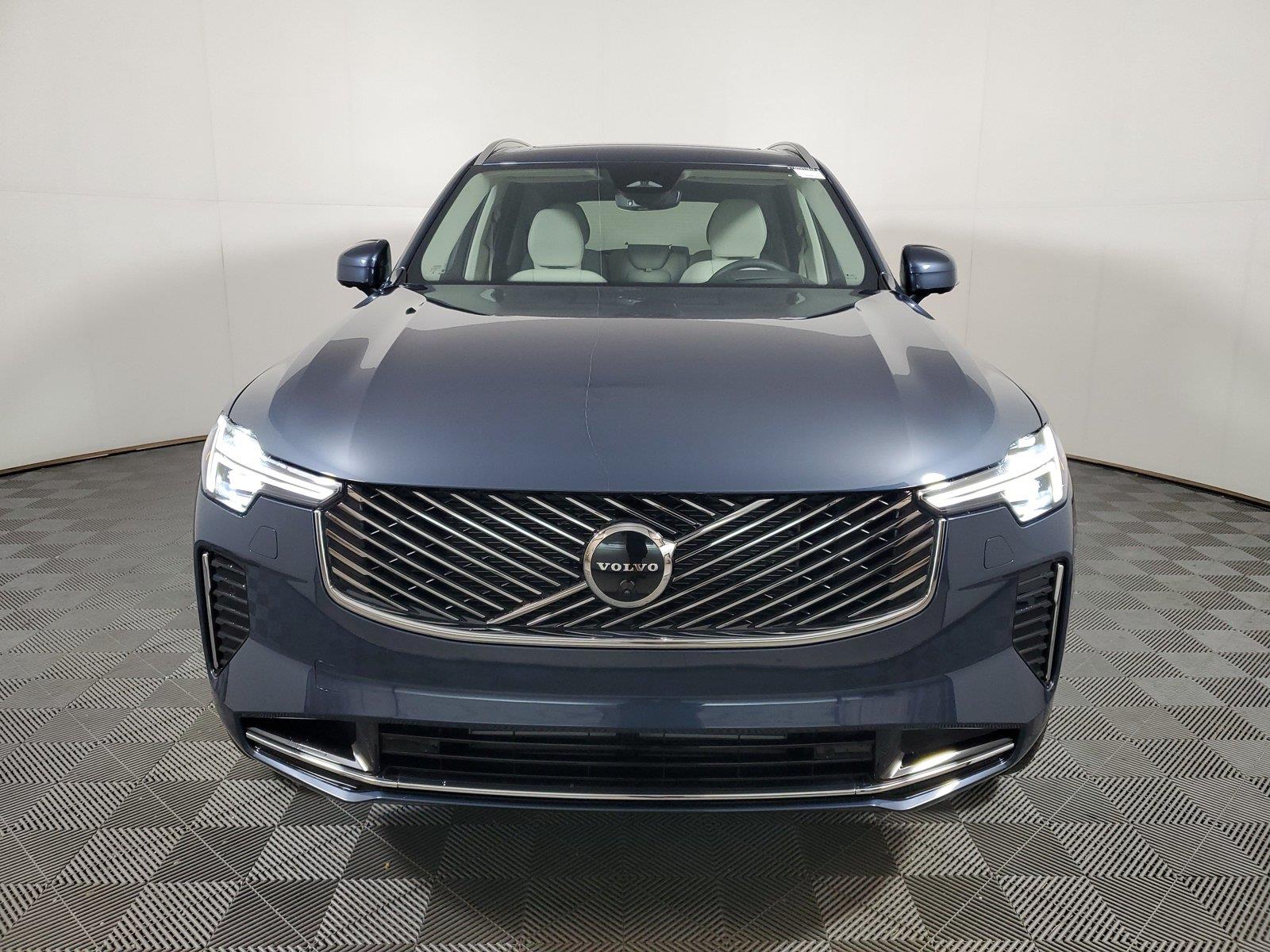 New 2026 Volvo XC90 plug-in hybrid T8 Ultra 7-Seater SUV