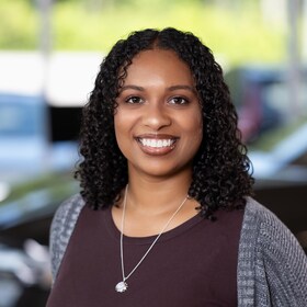 Staff member Nazha Christie from ID_85f351
