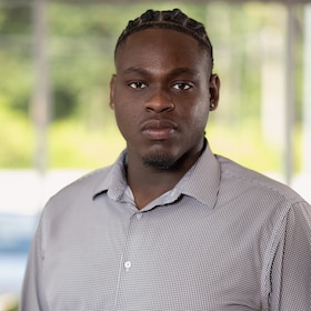 Staff member Emanuel Melon from ID_dfb798