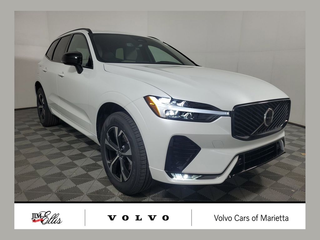 2026 Volvo XC60 B5 Core Dark AWD's photo