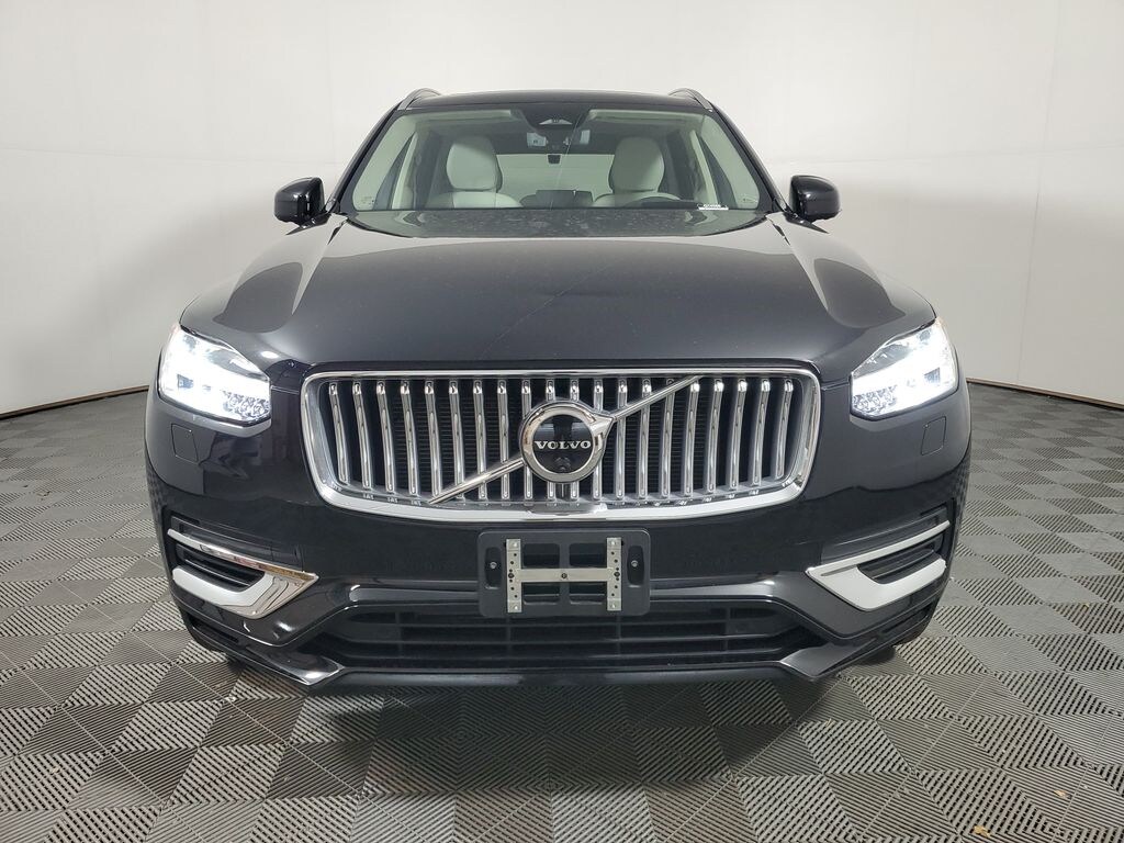 Certified 2025 Volvo XC90 Plug-In Hybrid T8 Ultra 7-Seater SUV