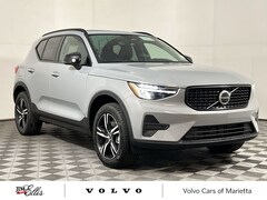 2026 Volvo XC40 B4 Core FWD SUV