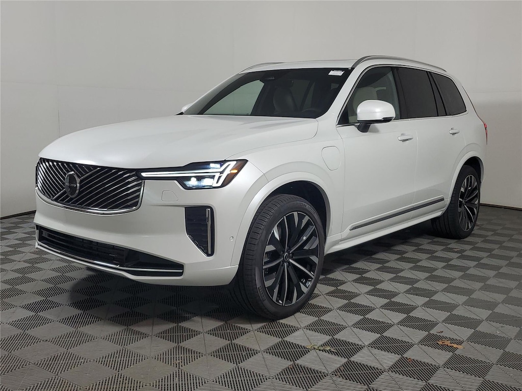 New 2026 Volvo XC90 plug-in hybrid T8 Plus 7-Seater SUV
