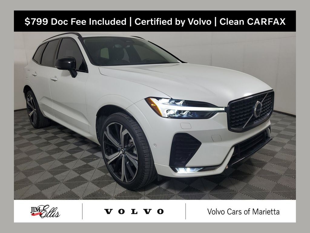 2023 Volvo XC60 B5 Ultimate Dark Theme FWD's photo