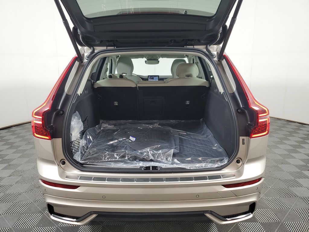 2026 Volvo XC60 Ultra - Photo 9