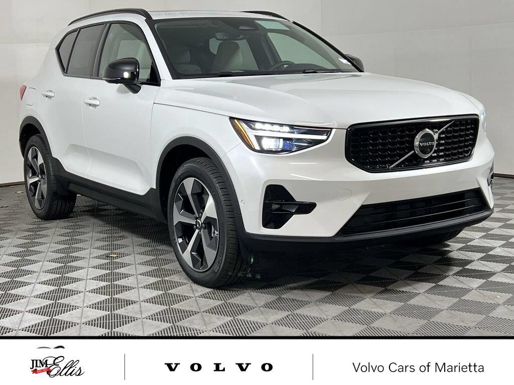 Used 2026 Volvo XC40 B5 Plus SUV