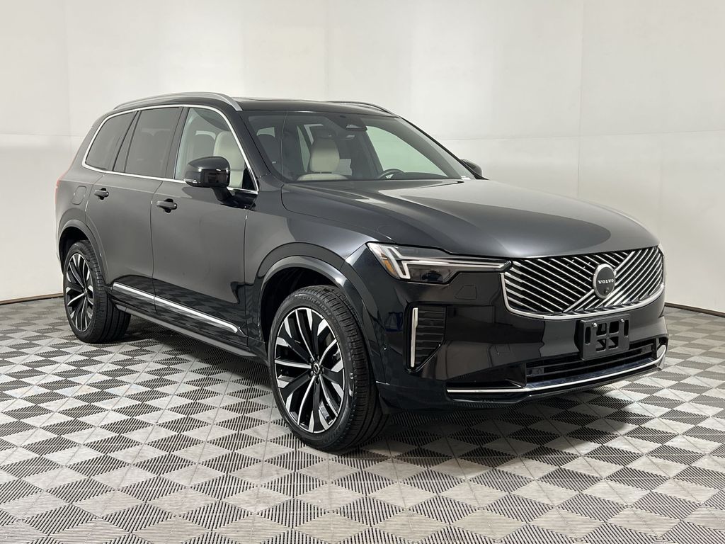 2025 Volvo XC90 Plus photo 2