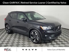 2025 Volvo XC40 B5 Plus Dark Theme SUV