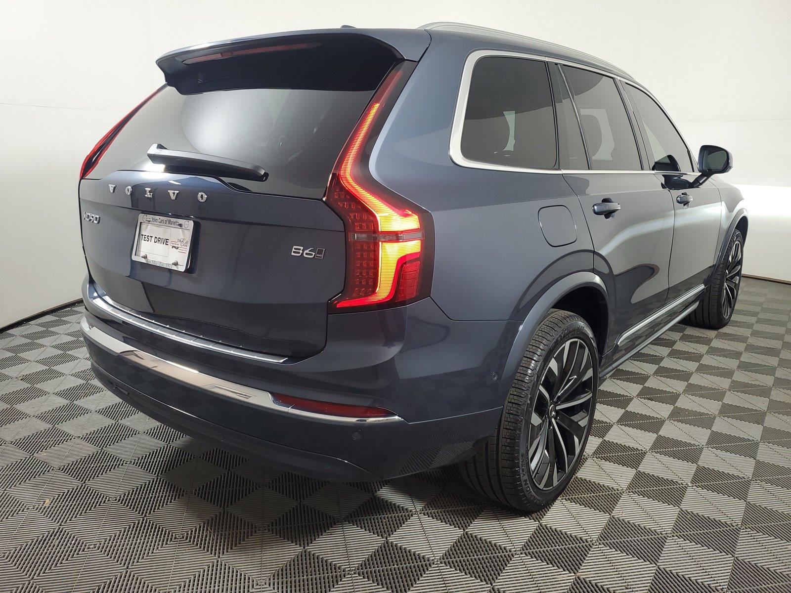 2026 Volvo XC90 Plus - Photo 6