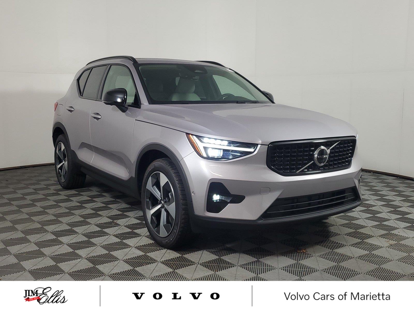New 2026 Volvo XC40 B5 Plus SUV