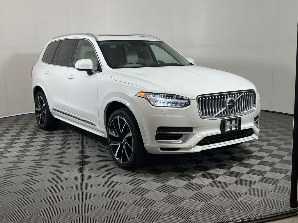 Certified 2022 Volvo XC90 Recharge Plug-In Hybrid T8 Inscription Expression Extended Range 6P SUV
