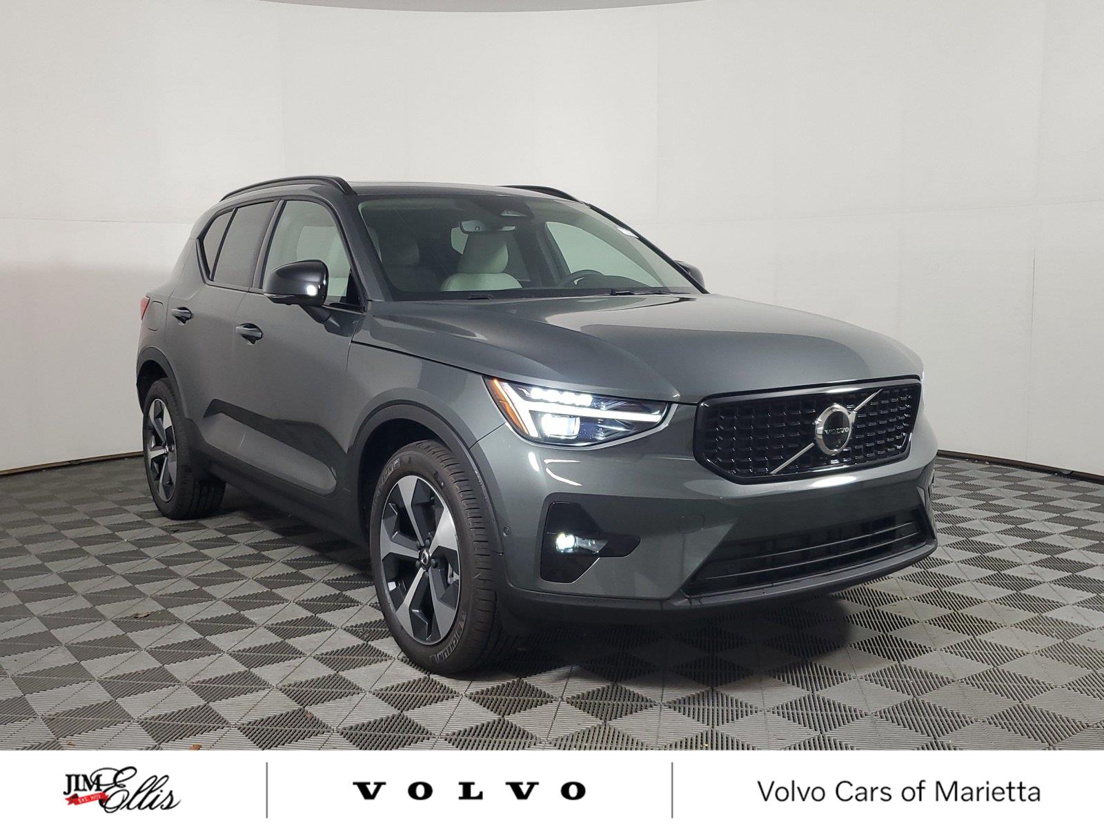  Volvo XC40