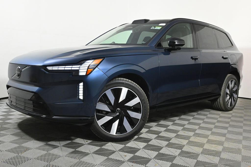 2025 Volvo EX90 Twin Motor Performance Ultra photo 3