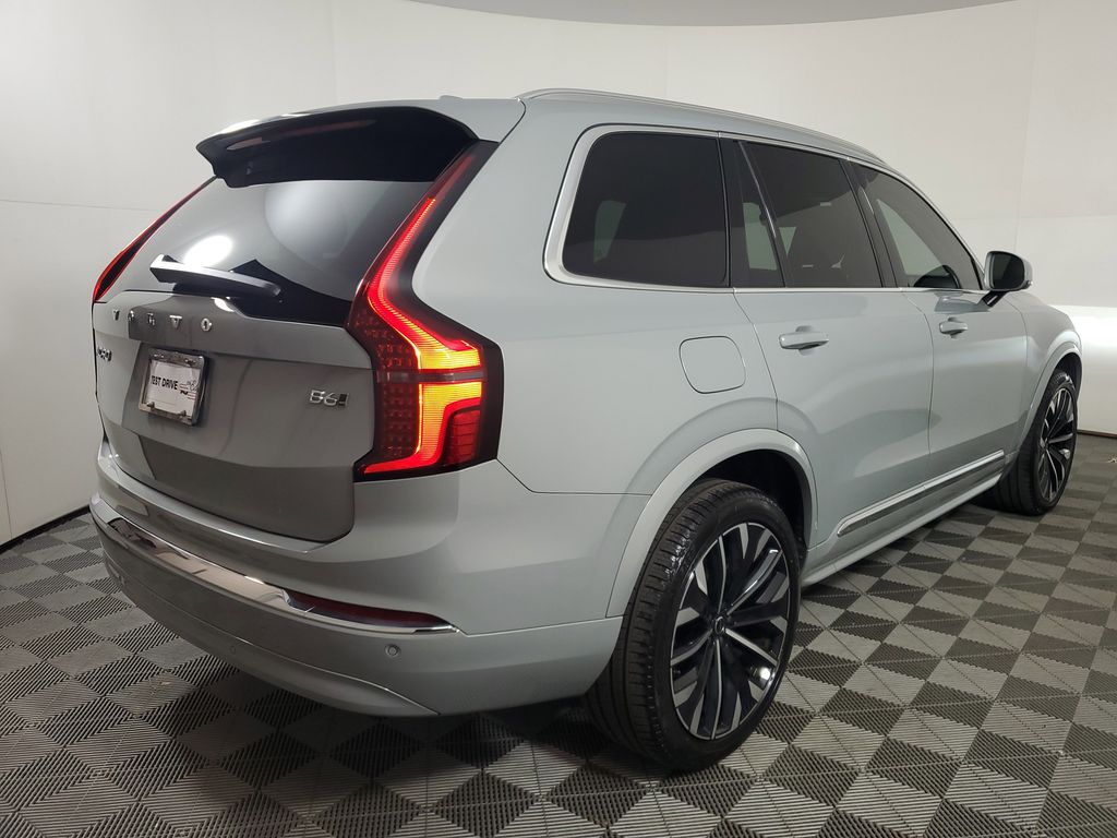 2025 Volvo XC90 Core - Photo 8