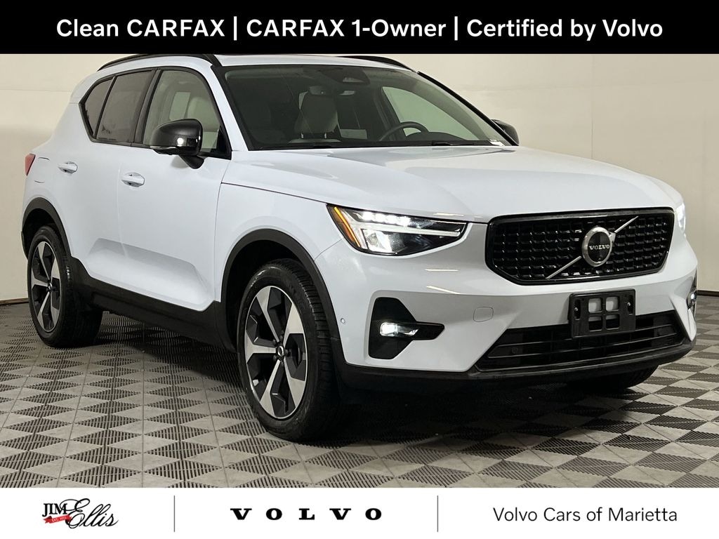 Certified 2025 Volvo XC40 B5 Plus Dark Theme SUV