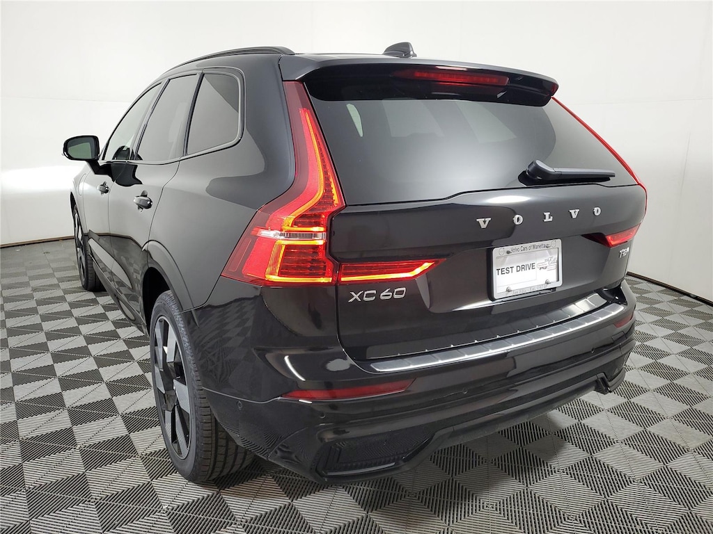 Certified 2025 Volvo XC60 Plug-In Hybrid T8 Plus SUV
